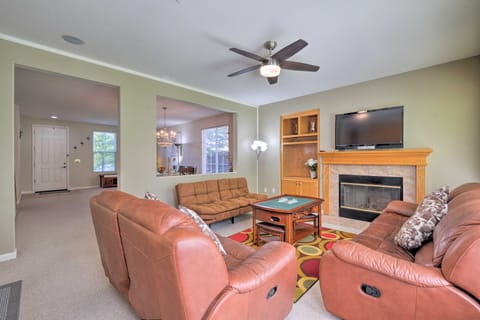 Family-Friendly Tracy House with Patio & Grill! House in Tracy