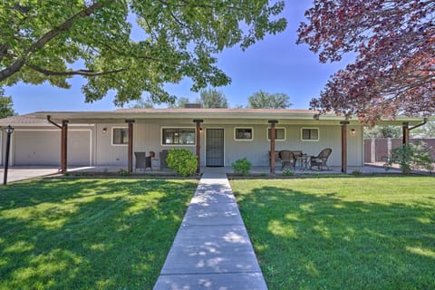 Chino Valley Home on 1 Acre w/ Fenced-In Yard Haus in Chino Valley