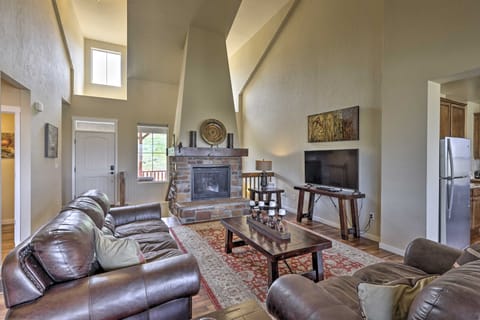 Deluxe Granby Ranch Hillside Home: Private Hot Tub House in Granby