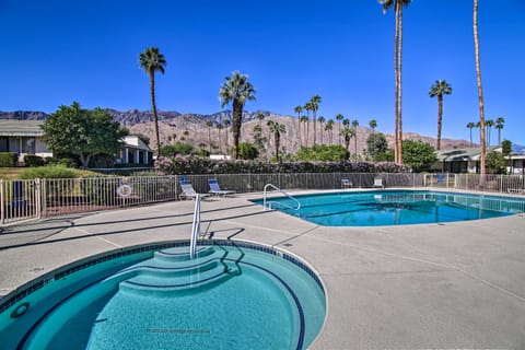 Modern Palm Springs Gem - Pool Access & Mtn Views Apartment in Palm Springs