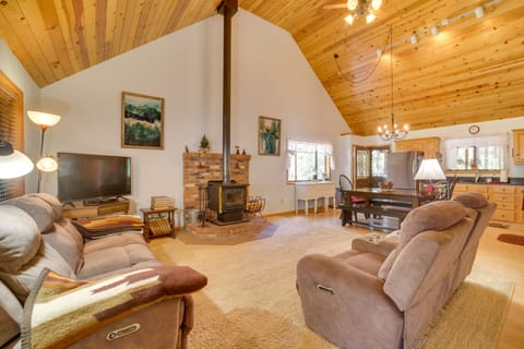 Spacious Pine Getaway w/ 2 Decks: 2 Mi to Downtown House in Pine