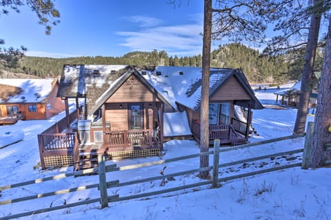 Black Hills Cabin ~ 10 Mi to Mt Rushmore! House in West Pennington