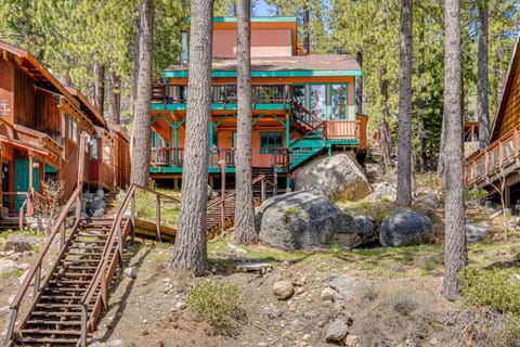 Waterfront Truckee Cabin on Donner Lake! | Donner Lake | VacationRenter