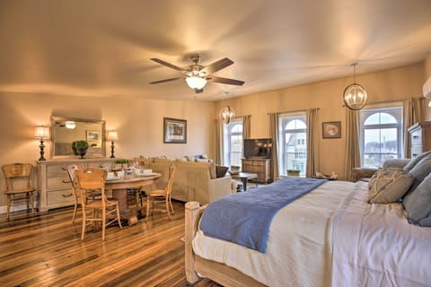 Chic Main Street Retreat < 7 Mi to KY Horse Park! Eigentumswohnung in Georgetown