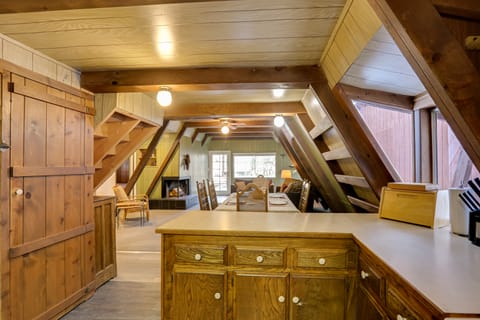 Quaint + Rustic A-Frame < 5 Mi to Plumas-Eureka! House in Plumas Eureka