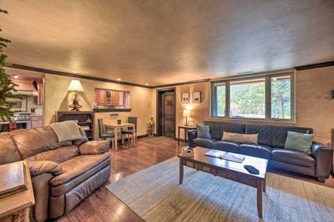 Homey Mtn View Escape: 11 Mi to Garden of the Gods Apartment in Cascade-Chipita Park