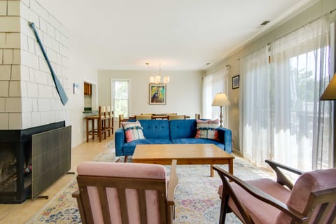 Walk to Beaches: Family Getaway in Bethany Beach! House in Bethany Beach