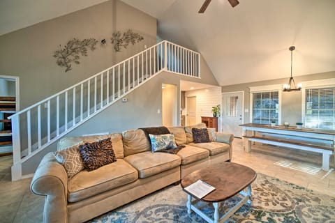 Spacious, Private & Peaceful Hill Country Retreat Maison in Spring Branch