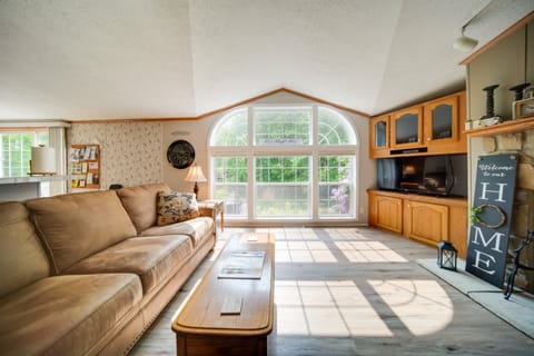 Secluded Ohio Getaway on 65 Acres! House in Lake Erie