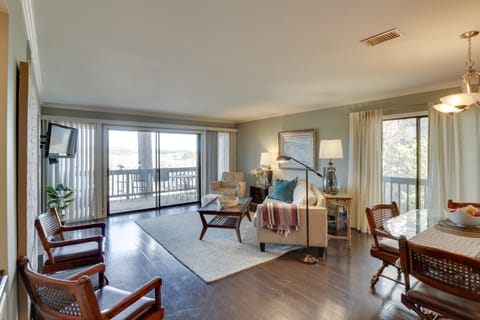 Hot Springs Condo w/ Lake Access & Community Pool Apartment in Lake Hamilton