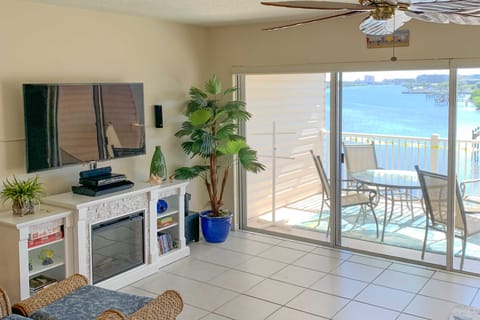 Condo w/ Stunning Water Views & Large Balcony! Apartment in Indian Shores