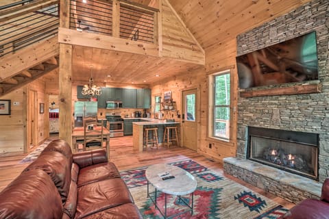 Peaceful Cabin on 3 Private Acres: Deck & Fire Pit House in Union County