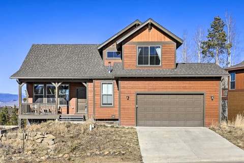 Ski-In/Ski-Out Granby Gem w/ Gas Grill & Fire Pit! House in Granby