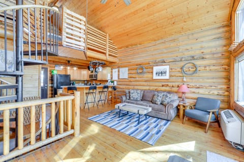 Cozy Mountain Condo Across From Snow King Ski Mtn! Apartment in Jackson