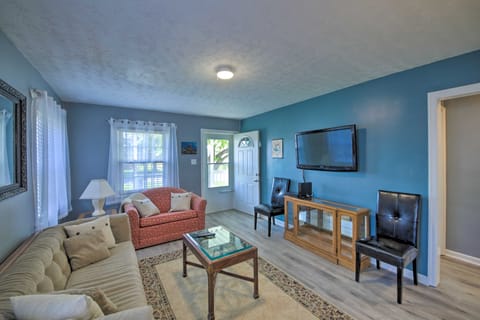 Walk to Speedway & Hall of Fame: Indianapolis Home House in Indianapolis