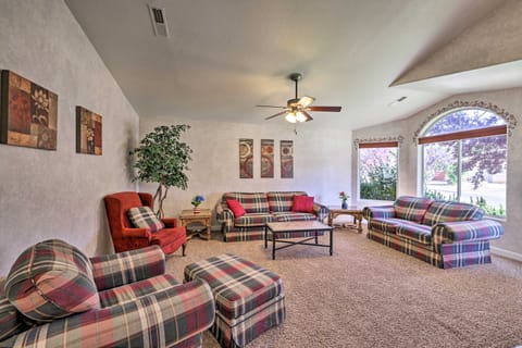 Home w/ Game Room & Fire Pit: 30 Min to Zion! House in La Verkin