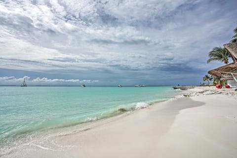 Ocean-View Oasis on Playa Norte w/Resort Amenities Condo in Isla Mujeres