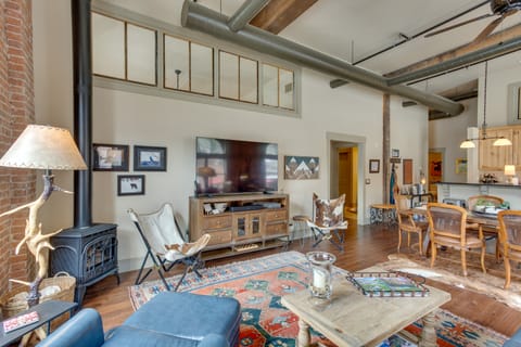 Updated Rustic-Chic Condo on Ouray's Main Street! Condo in Ouray