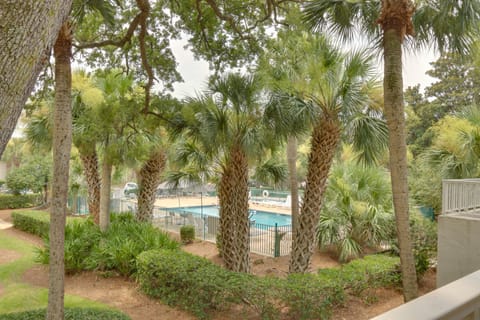 Hilton Head Island Villa w/ Pool & Beach Access! Villa in Hilton Head Island