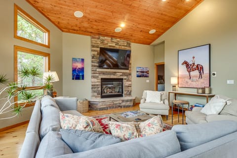 1 Mi to Ski: Breckenridge Home w/ View & Hot Tub House in Breckenridge