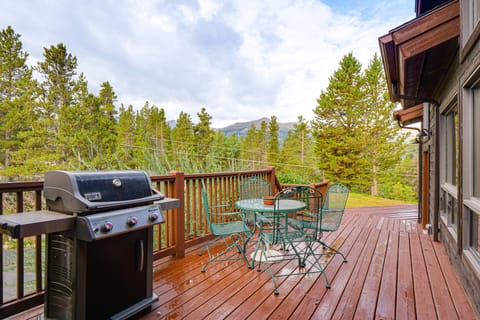 1 Mi to Ski: Breckenridge Home w/ View & Hot Tub House in Breckenridge
