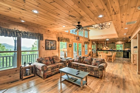 Expansive Sky Valley Lodge w/ Mountain Views! House in Sky Valley