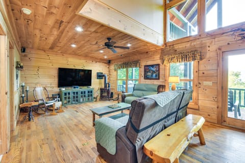 Expansive Sky Valley Lodge w/ Mountain Views! House in Sky Valley