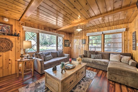 Pet-Friendly Big Bear Lake Cabin < 3 Mi to Lake! House in Big Bear