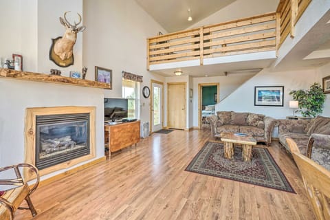 4 Acres & Mtn Views: Cabin w/ Deck in Florissant House in Colorado