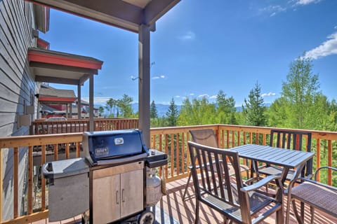 Mountain Retreat w/ Sweeping Views, Near Skiing! Condo in Wildernest