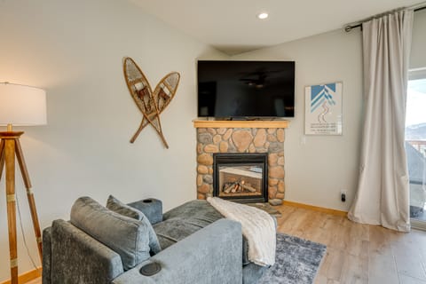 8 Mi to Keystone: Mtn-View Ski Retreat! Apartment in Wildernest