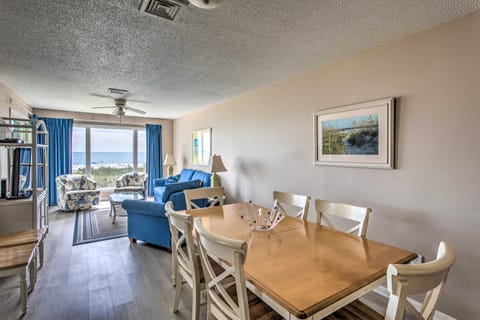 Sunny Windy Hill Beachfront Condo w/ Private Patio Apartment in North Myrtle Beach