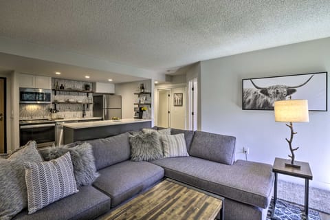 Breck Condo w/ Pool: Walk to Main St & Ski Lift! Apartment in Breckenridge