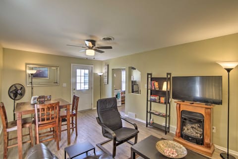 Royal Oak Hideaway: 15 Mi to Downtown Detroit! House in Royal Oak