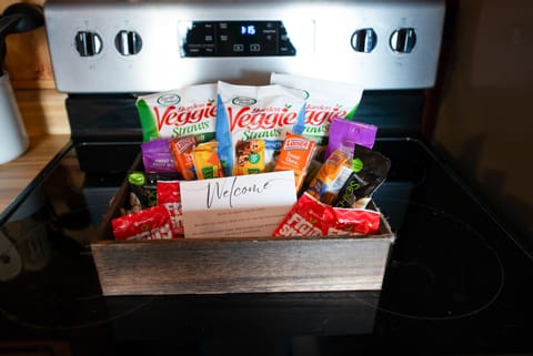 Hot Tub, Fire Pit & Fall Views, Near Polar Express House in Stecoah