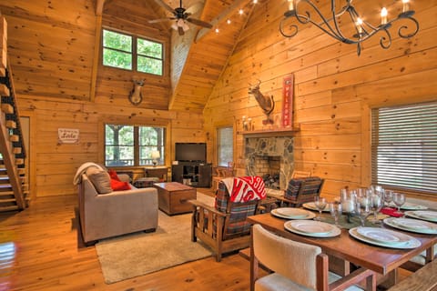 Peaceful Tignall Cabin on Strom Thurmond Lake! House in Clarks Hill Lake