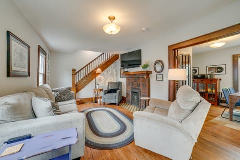 Pet-Friendly ‘Murph Landing’ - 1 Mile to WVU! House in Morgantown