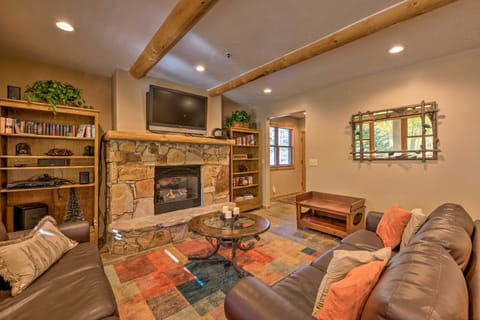 Park City Getaway w/ Hot Tub < 1 Mi to Main Street Apartment in Park City