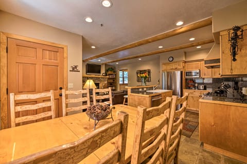 Park City Getaway w/ Hot Tub < 1 Mi to Main Street Apartment in Park City