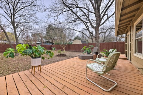 Renovated Home: Private Yard, Near Austin Hotspots House in South Congress