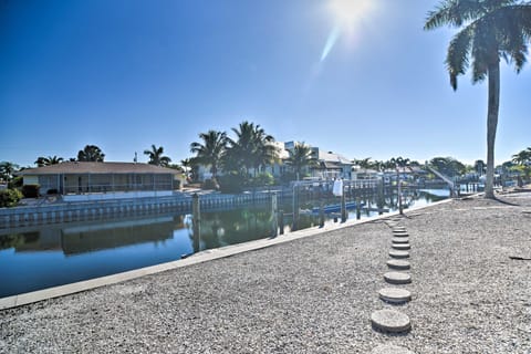 Bright Canalfront House w/ Pool in San Remo Shores Cottage in Cortez