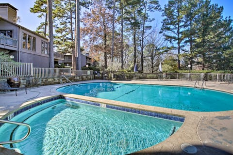 Beautiful Hot Springs Condo w/ Resort Amenities! Apartment in Lake Hamilton