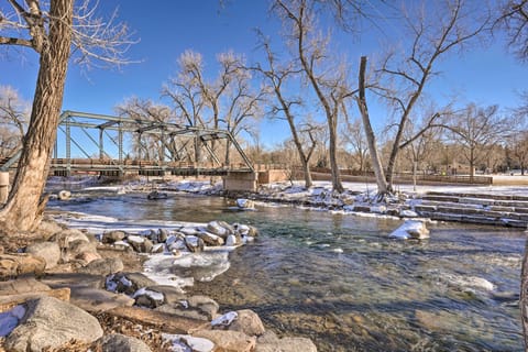 Cañon City Abode, 13 Mi to Royal Gorge Bridge! House in Canon City