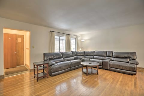 Pittsburgh Townhome ~ 5 Miles to Market Square Copropriété in Squirrel Hill North