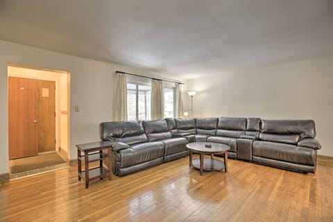 Pittsburgh Townhome ~ 5 Miles to Market Square Condominio in Squirrel Hill North