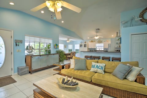 Indian Rocks Beach Oasis - 2 Blocks to Beach! House in Indian Rocks Beach