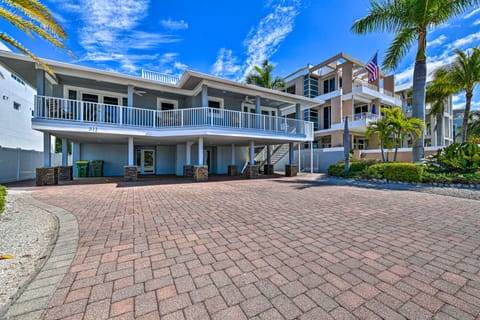 Gulfview Lido Key Gem - Walk to Beach & Shops Apartment in Lido Key