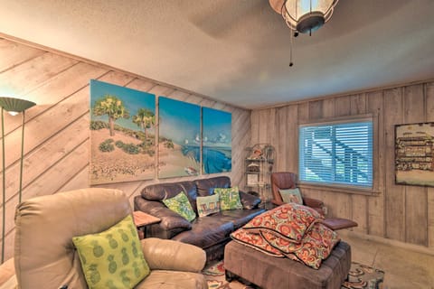 New Smyrna Beach Townhome: Steps to Ocean! Apartment in Edgewater