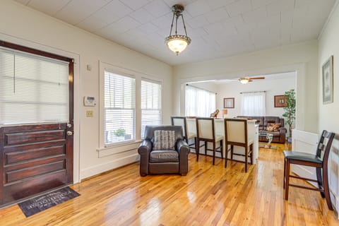 Main Street Home: 1 Mile to Callaway Gardens House in Pine Mountain