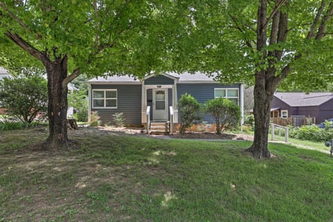 Updated Fayetteville Home < 2 Miles to UArk! House in Fayetteville